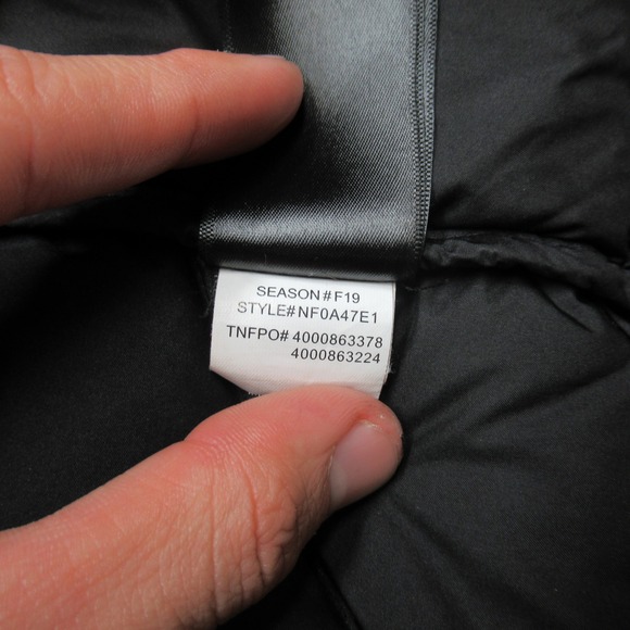 The North Face Alpz 2.0 Down Vest Womens Small Black Light Pack Quilted Puffer - Picture 5 of 12